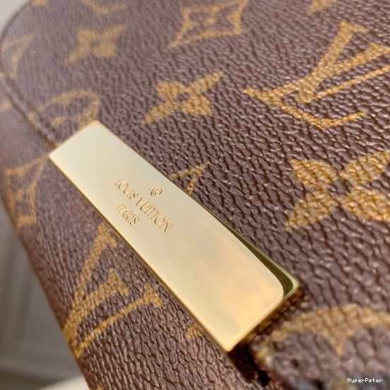 Louis Favorite PM Vuitton 0711